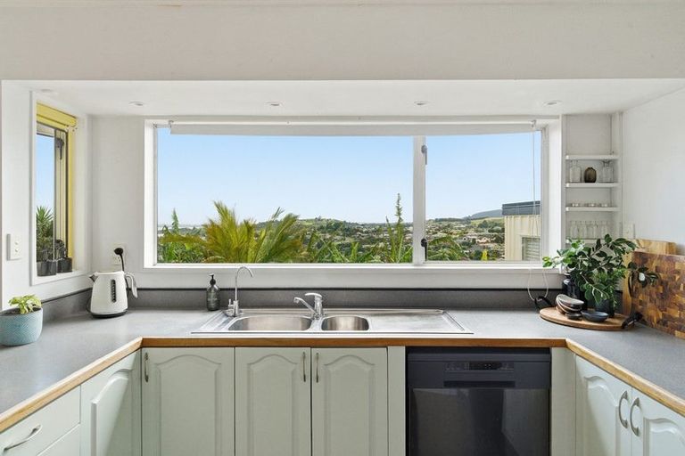 Photo of property in 43 Osprey Drive, Welcome Bay, Tauranga, 3112