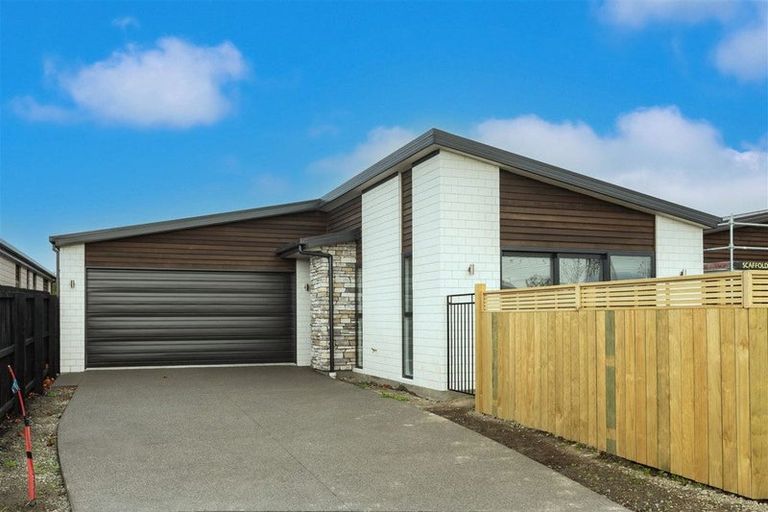 Photo of property in 4 Lussa Close, Broomfield, Christchurch, 8042