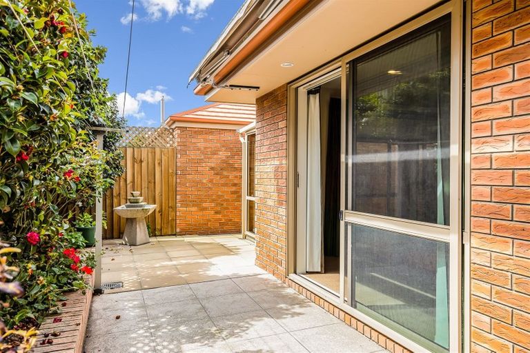 Photo of property in 3/3 Staveley Street, Avonhead, Christchurch, 8042