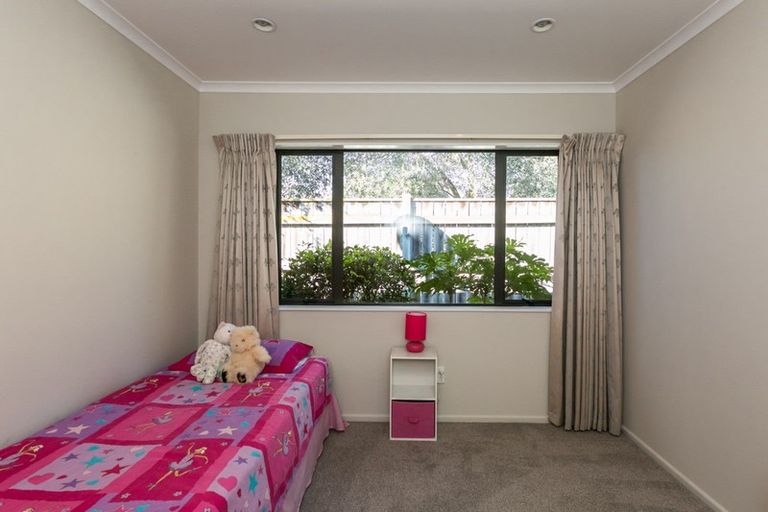 Photo of property in 38 Russell Robertson Drive, Havelock North, 4130