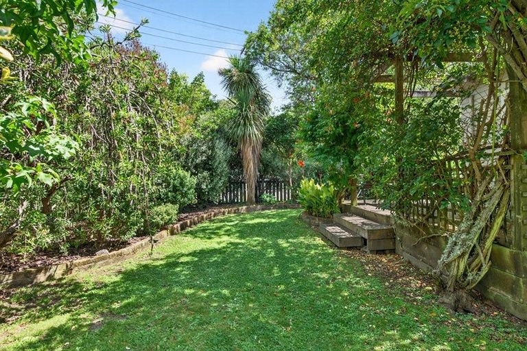 Photo of property in 14 Kenward Crescent, Featherston, 5710