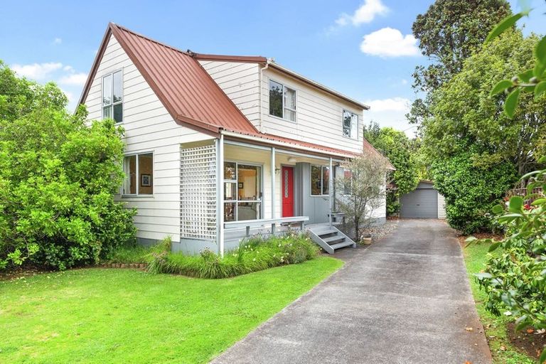 Photo of property in 57 Sunderlands Road, Half Moon Bay, Auckland, 2012