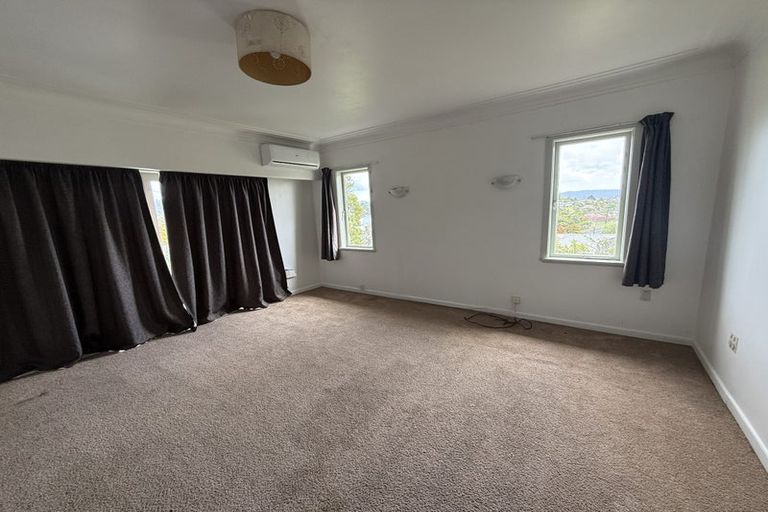Photo of property in 21 Routley Drive, Glen Eden, Auckland, 0602