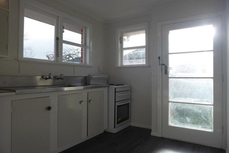 Photo of property in 1/548 Fergusson Drive, Trentham, Upper Hutt, 5018