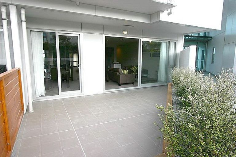 Photo of property in Shoal Haven Apartments, 112a/130 Anzac Street, Takapuna, Auckland, 0622