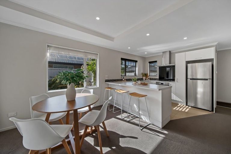 Photo of property in 4/249 Wairakei Road, Bryndwr, Christchurch, 8053