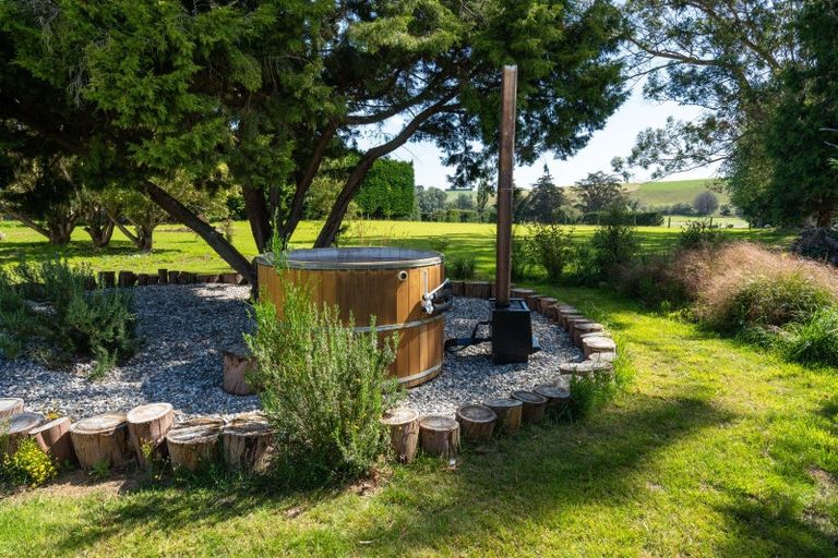 Photo of property in 907 Tuapeka Mouth Road, Tuapeka Mouth, Balclutha, 9274