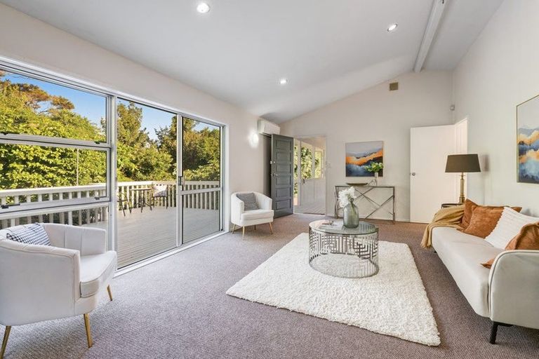 Photo of property in 12 Simon Ellice Drive, Bayview, Auckland, 0629
