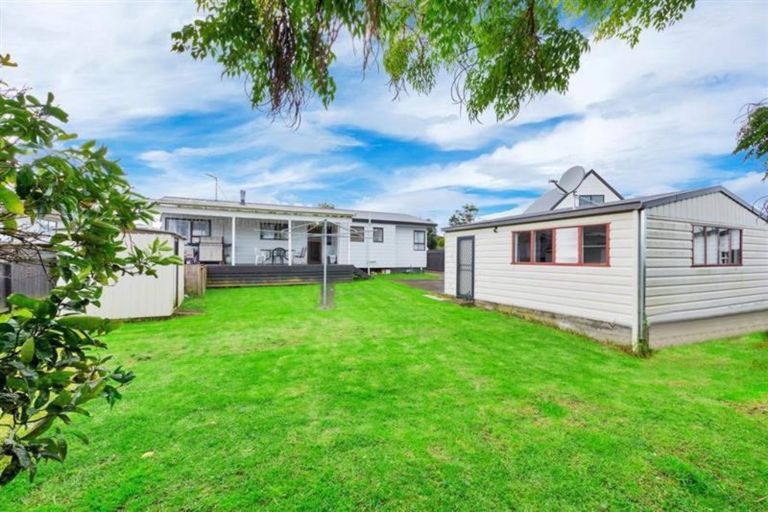 Photo of property in 163 Finlayson Avenue, Clendon Park, Auckland, 2103