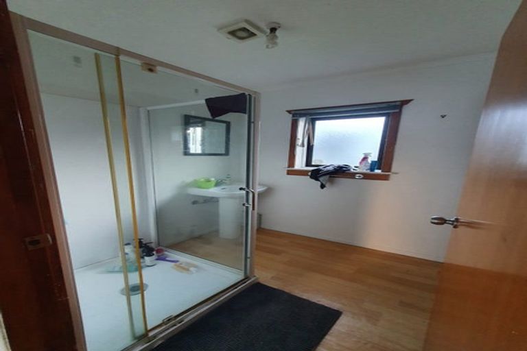 Photo of property in 25 Busby Street, Blockhouse Bay, Auckland, 0600