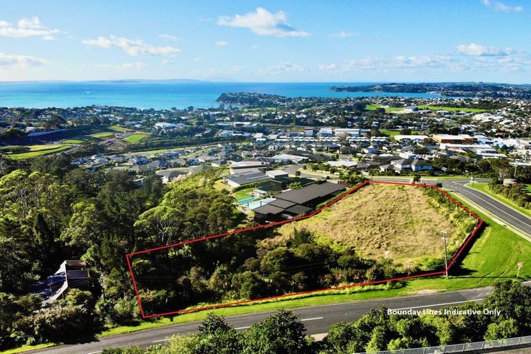 Photo of property in 1 Woodridge Drive, Stanmore Bay, Whangaparaoa, 0932