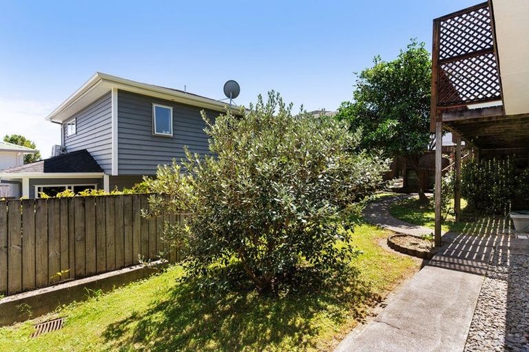 Photo of property in 2/4 Gibraltar Street, Howick, Auckland, 2014