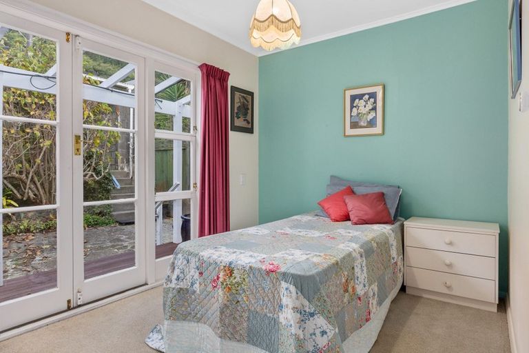 Photo of property in 93 Ruahine Street, Paraparaumu, 5032