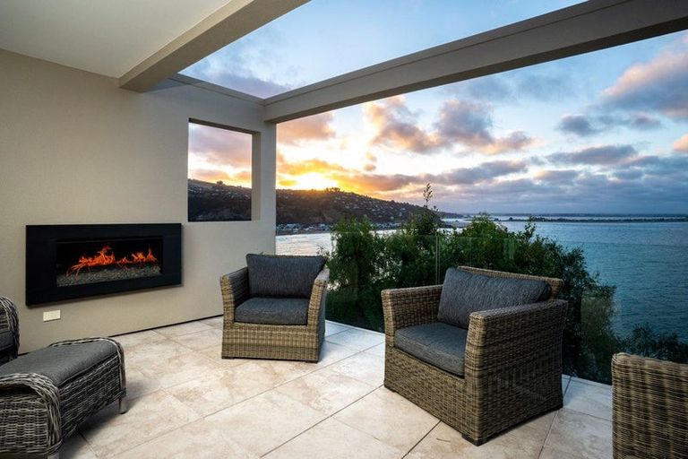 Photo of property in 18 Whitewash Head Road, Scarborough, Christchurch, 8081