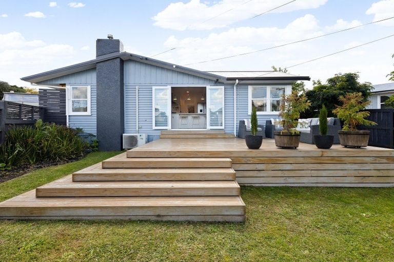 Photo of property in 14 Manapouri Place, Glenview, Hamilton, 3206