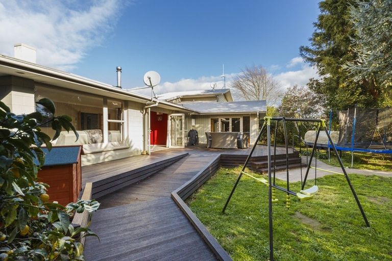 Photo of property in 38 Wikiriwhi Crescent, Awapuni, Palmerston North, 4412