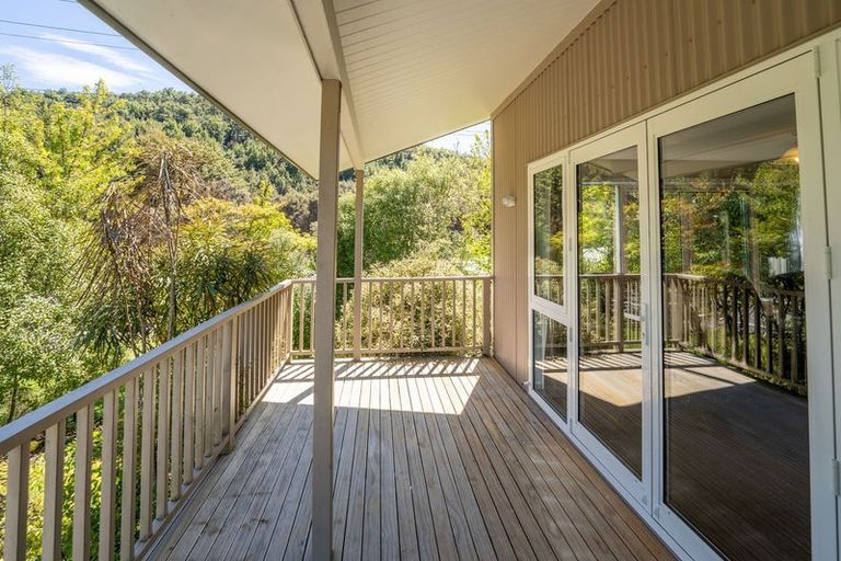 Photo of property in 7 Main Rd St Arnaud, St. Arnaud, Saint Arnaud, 7072
