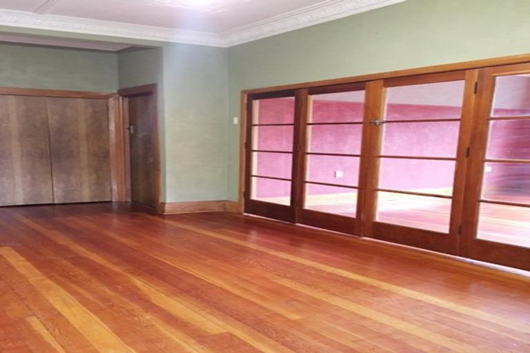 Photo of property in 21 Stone Street, Kenmure, Dunedin, 9011