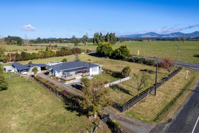 Photo of property in 6 Whenuahou Road, Takapau, Norsewood, 4974