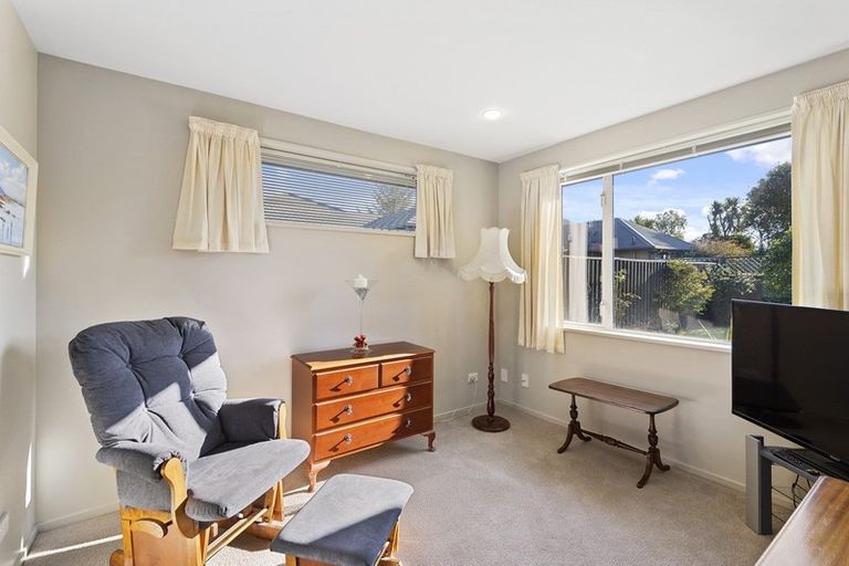 Photo of property in 7 Piper Lane, Beckenham, Christchurch, 8023
