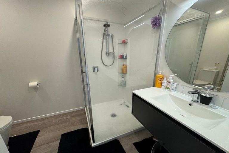 Photo of property in 19 Leo Waikari Crescent, Wallaceville, Upper Hutt, 5018