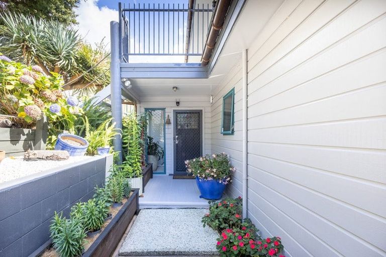 Photo of property in Signal Stn Road, Pouto, Te Kopuru, 0391