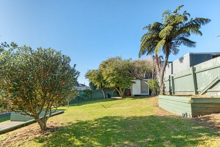 Photo of property in 29 Curtis Street, Okato, 4335