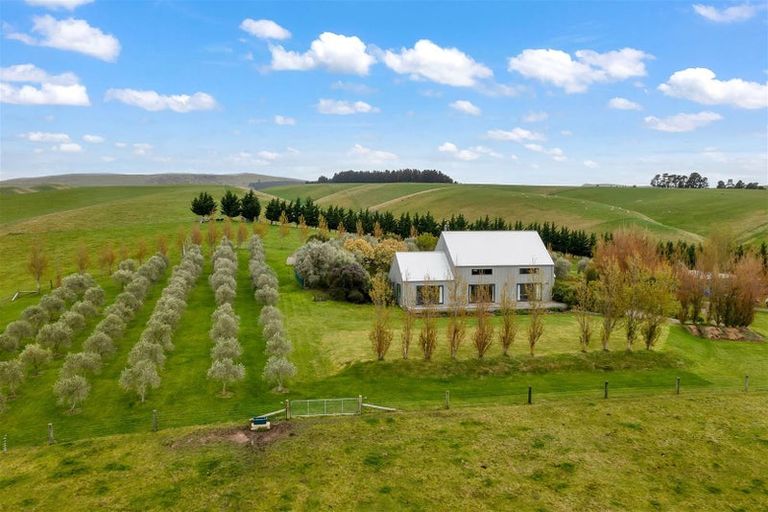 Photo of property in 329 Mackenzies Road, Waipara, Amberley, 7483