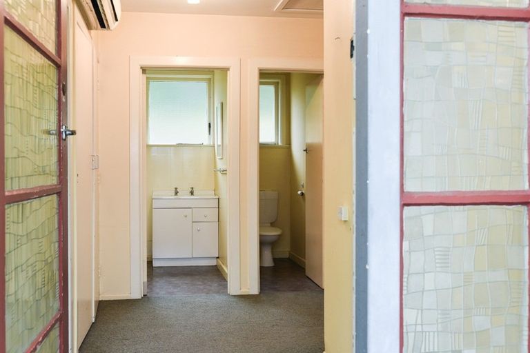 Photo of property in 2 Walter Street, The Glen, Dunedin, 9011