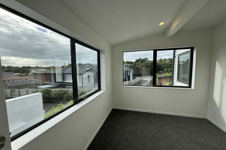 Photo of property in 19a Vida Place, Howick, Auckland, 2014