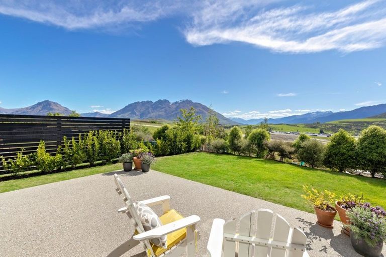 Photo of property in 25 Double Cone Road, Jacks Point, Queenstown, 9371