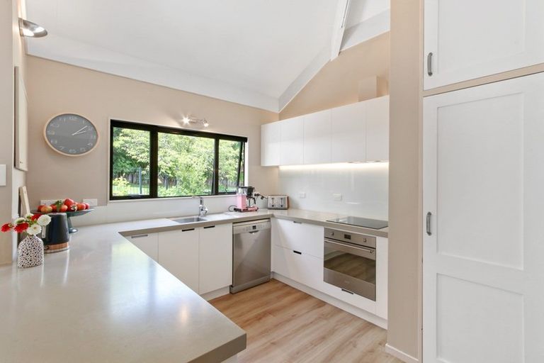 Photo of property in 13 Muritai Crescent, Havelock North, 4130