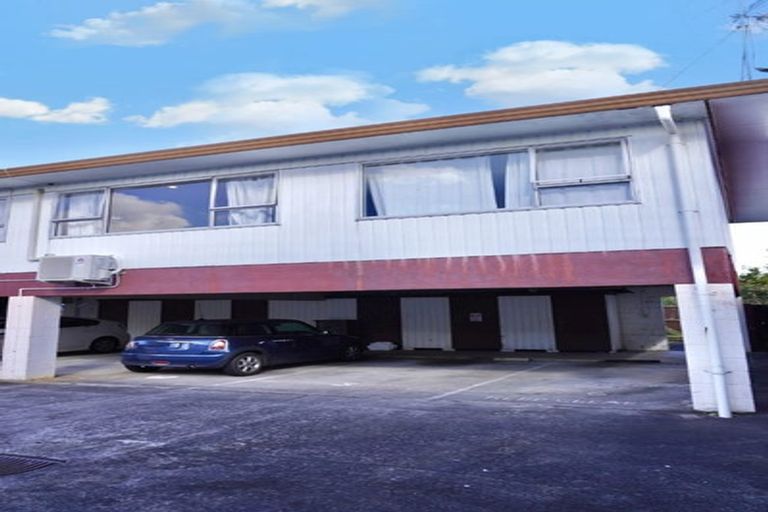 Photo of property in 6/27 Pakuranga Road, Pakuranga, Auckland, 2010