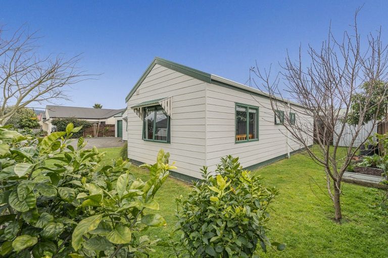 Photo of property in 7 Cholmondeley Crescent, Whitianga, 3510