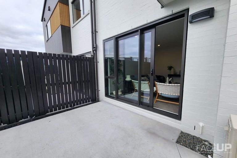 Photo of property in 18 Hema Road, Hobsonville, Auckland, 0616