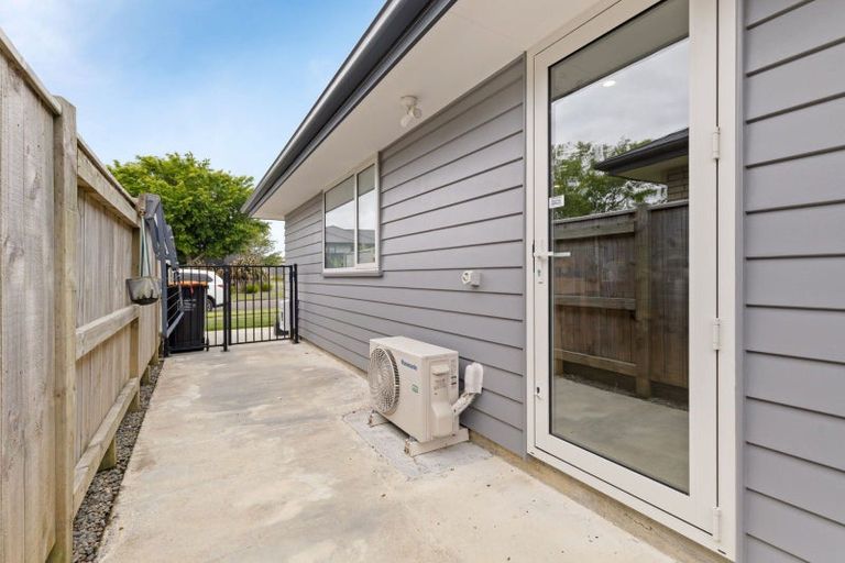 Photo of property in 1 Gibraltar Way, Fitzherbert, Palmerston North, 4410