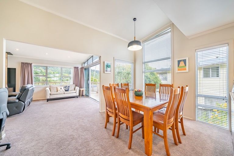 Photo of property in 40 Sunbrae Drive, Silverstream, Upper Hutt, 5019
