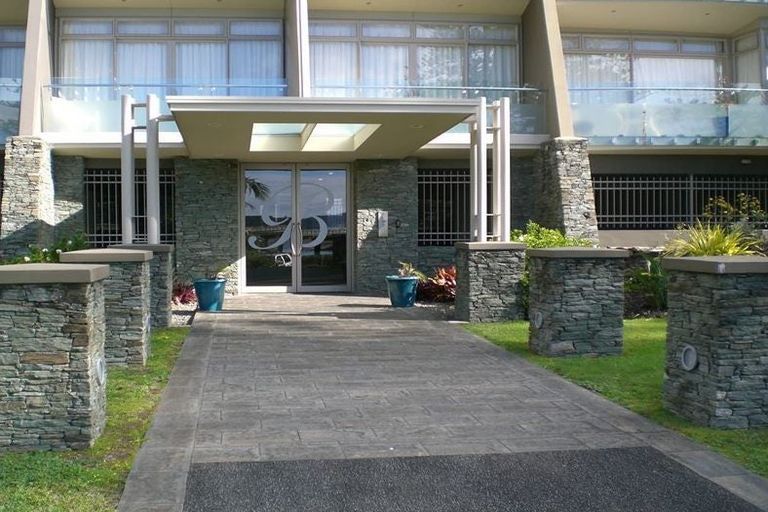 Photo of property in Bridgewater Apartments, 310/7 Te Rangi Cross Road, Paihia, 0200