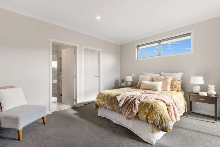 Photo of property in 14 Stowell Drive, Cromwell, 9310