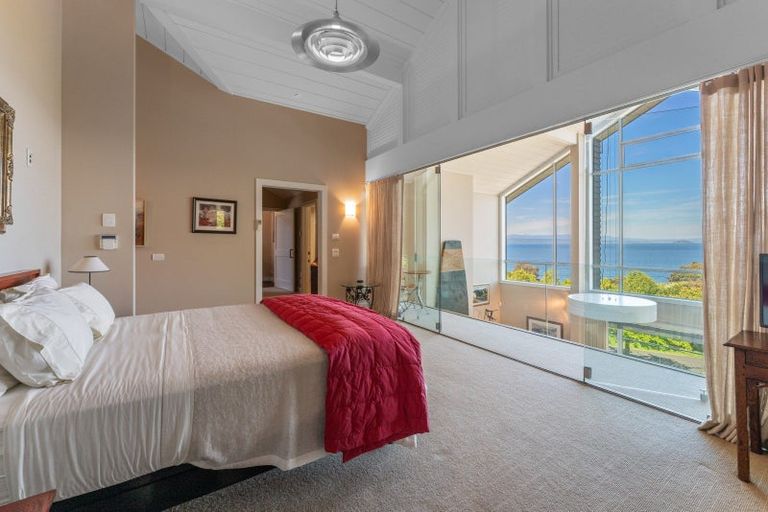 Photo of property in 49 Whakamoenga Point, Acacia Bay, Taupo, 3385