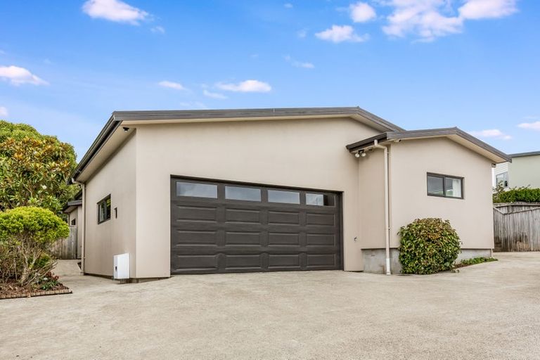 Photo of property in 25 Kaimai Place, Aotea, Porirua, 5024