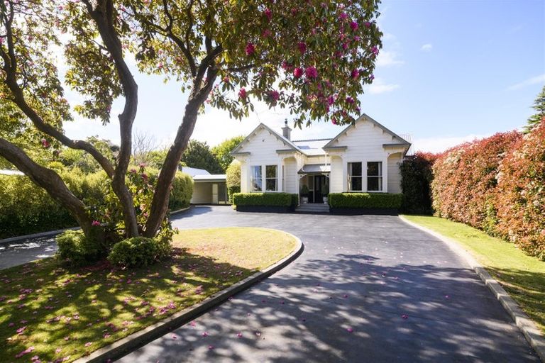 Photo of property in 16 Bond Street, Marton, 4710