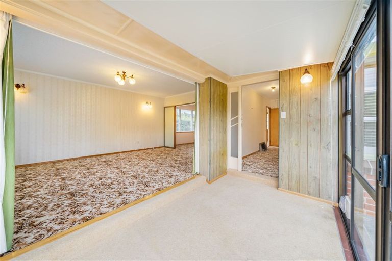 Photo of property in 19 Hall Grove, Ebdentown, Upper Hutt, 5018