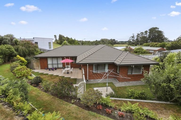 Photo of property in 10 Kororako Grove, Whalers Gate, New Plymouth, 4310