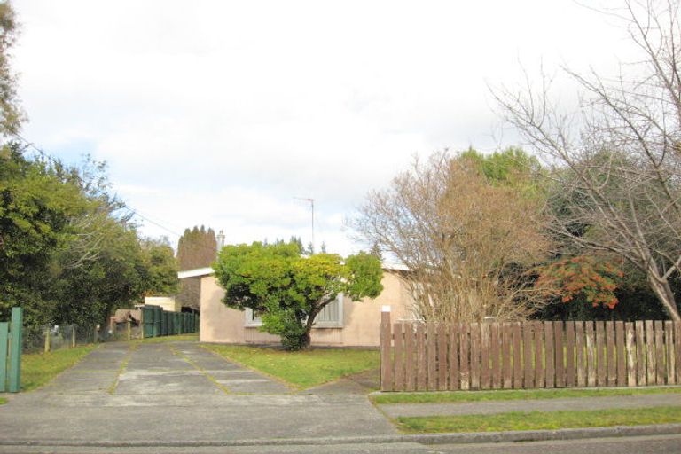 Photo of property in 10 Moana Crescent, Te Anau, 9600