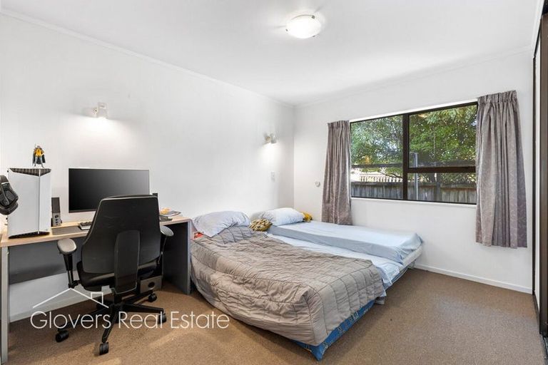 Photo of property in 3/409 West Coast Road, Glen Eden, Auckland, 0602