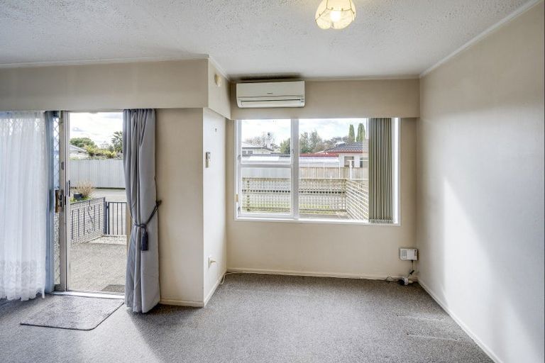 Photo of property in 9/90 Gloucester Street, Greenmeadows, Napier, 4112