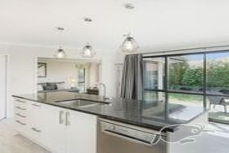 Photo of property in 1 Teal Close, Woolston, Christchurch, 8023