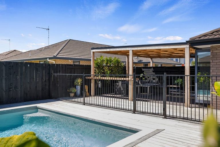 Photo of property in 162 Doncaster Drive, Papamoa Beach, Papamoa, 3118