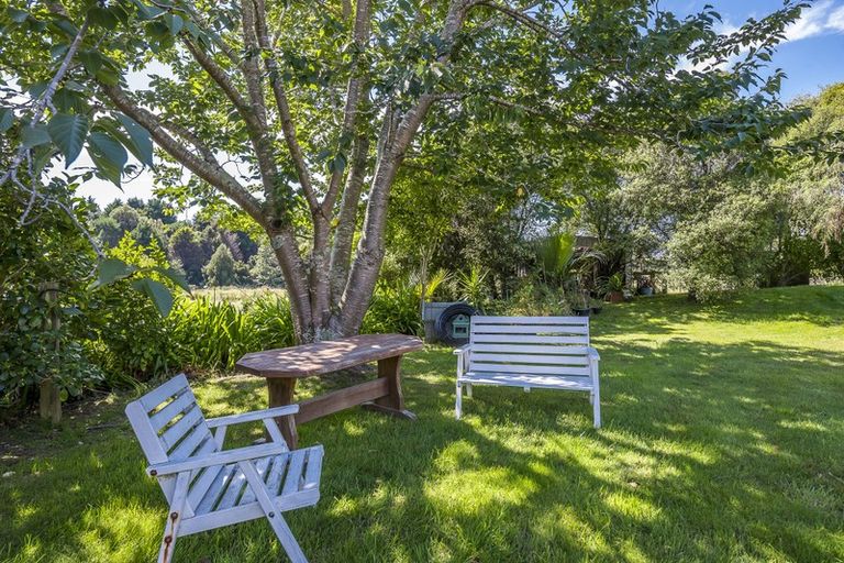 Photo of property in 70 Te Hapua Road, Te Horo, Otaki, 5581